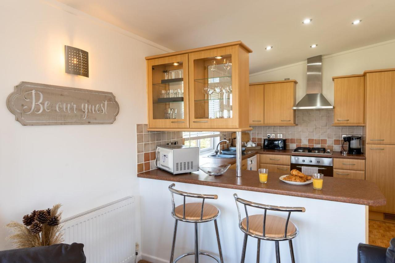 Finest Retreats - Serendipity Lodge Torpoint Bagian luar foto
