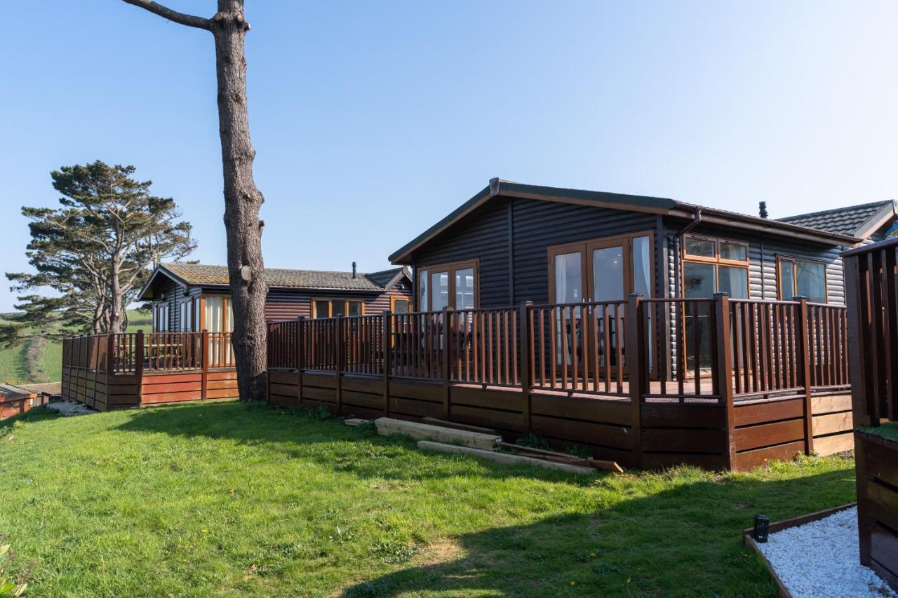 Finest Retreats - Serendipity Lodge Torpoint Bagian luar foto