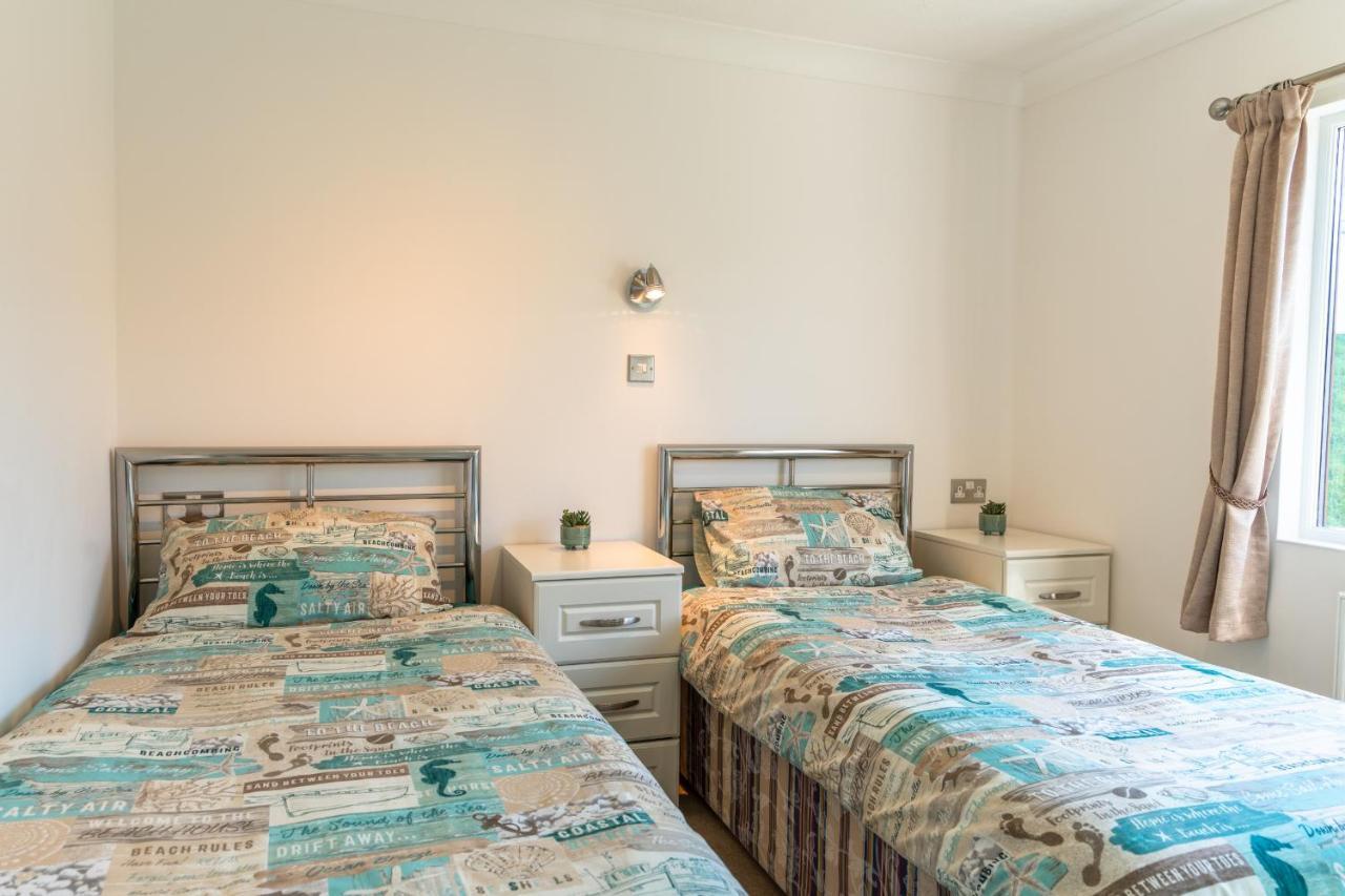 Finest Retreats - Serendipity Lodge Torpoint Bagian luar foto